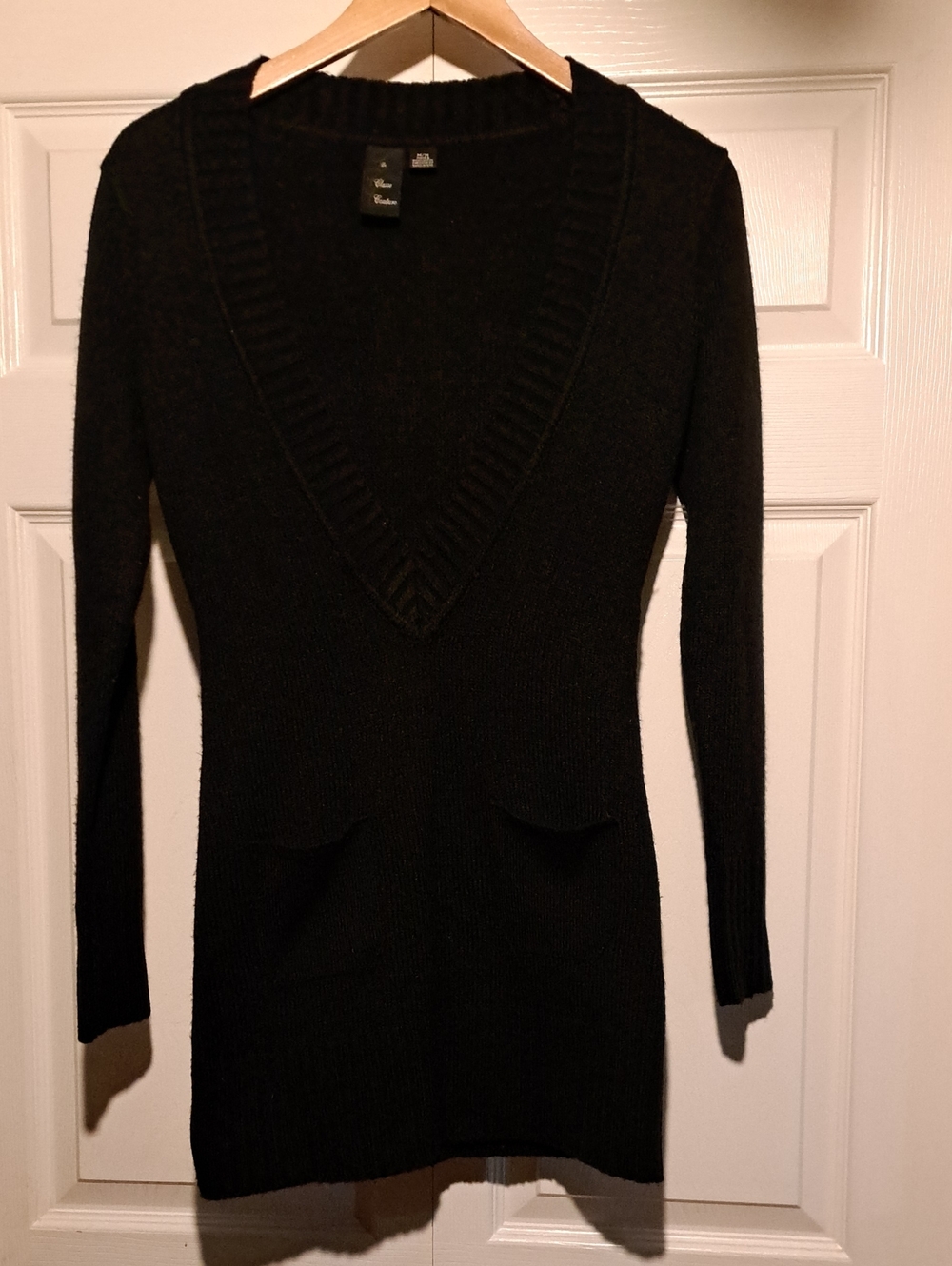 😎Le Class Coture-Black Deep V-Neck Long-Sleeve Knit Tunic Dress Or Sweater